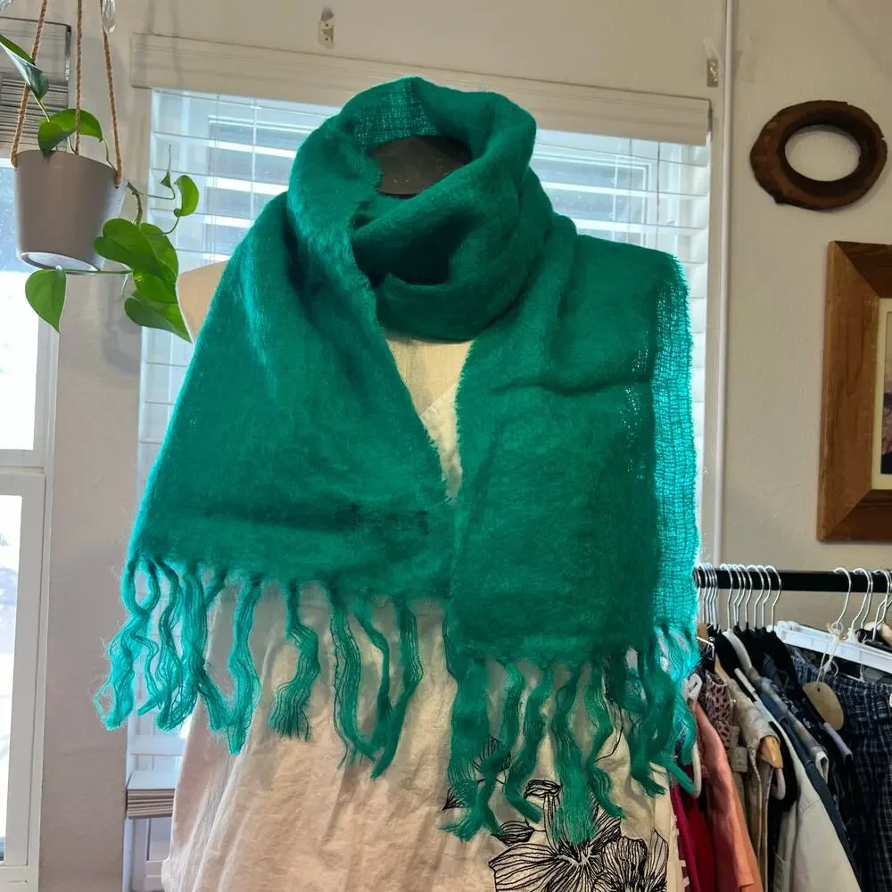 John Hanly & Co Ireland Green Hand Woven Mohair/Wool Fringe Long Wrap Scarf NEW
